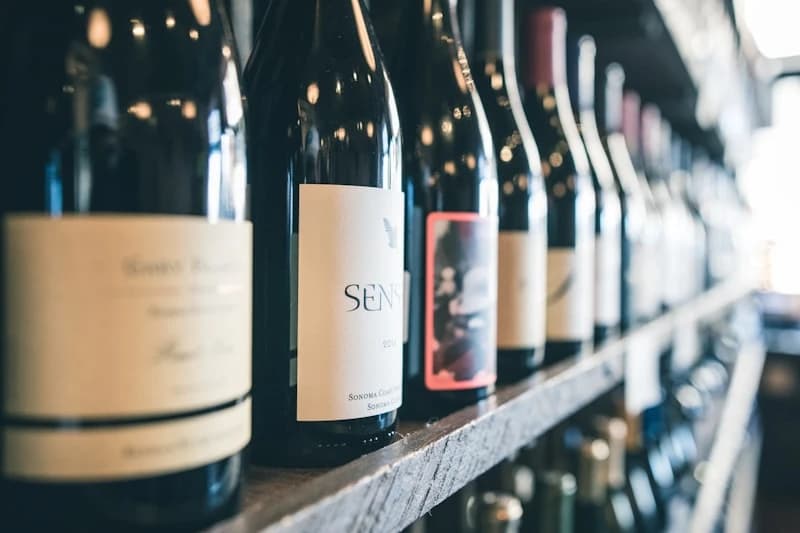 Adega climatizada para vinhos (cota)